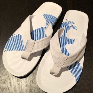 American Eagle White Flip Flops